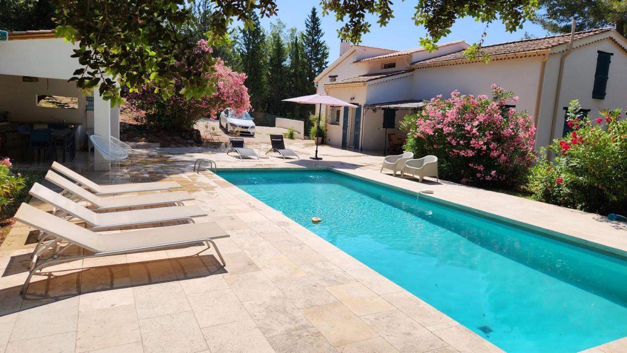 La Bastide Blanche Magnifique Villa 5 Etoiles 5 Chambres Et Piscine Privee Sur 6500 M Var Lorgues Dış mekan fotoğraf